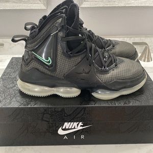 Basketball Nike Lebron XIX